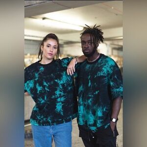 Women's men's Unisex green tie-dye tee shirt size 2xl.